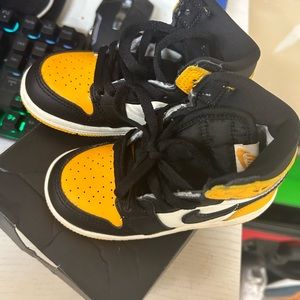 Taxi Jordan 1s